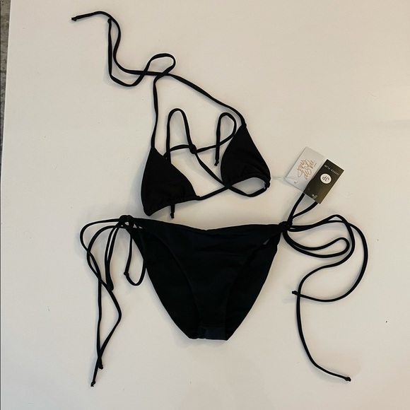 Revolve Jous de Sable Black Bikini Set - Picture 4 of 7